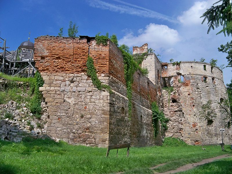 Brezán várának romjai